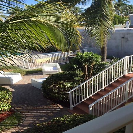 Luna Paradise By The Sea Aparthotel Lauderdale-by-the-Sea Esterno foto