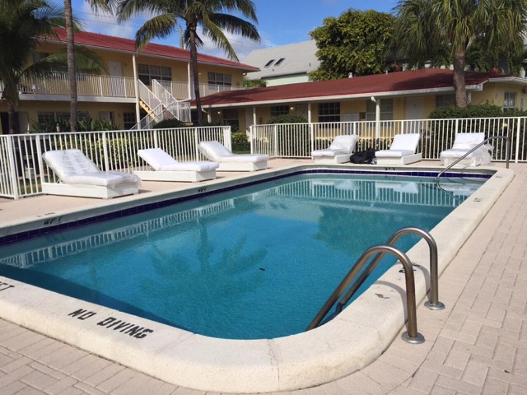 Luna Paradise By The Sea Aparthotel Lauderdale-by-the-Sea Esterno foto